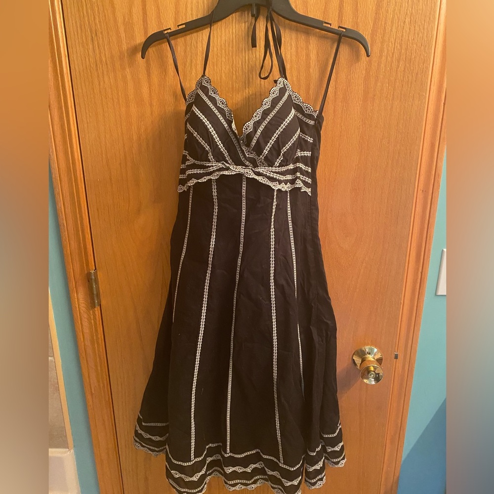 White House Black Market halter dress Sz 6
